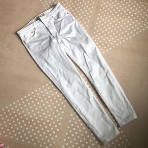 NWOT Vineyard Vines White Jeans